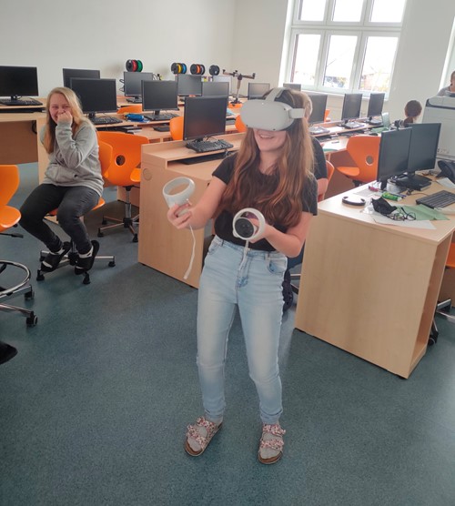 Virtuální realita ve výuce informatiky