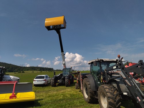 Deváťáci navštívili výstavu zemědělské techniky 