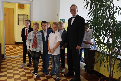 Suit-up day z projektu Hrdá škola