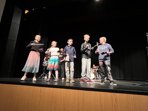 Deváťáci a šesťáci navštívili Bubenickou show
